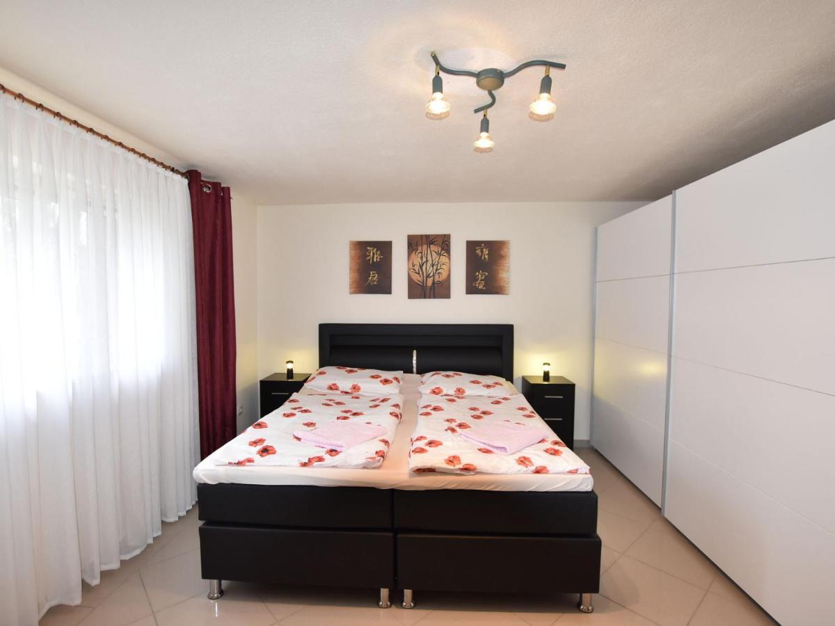 Modern Apartment In Kroepelin With Garden Kröpelin Quarto foto